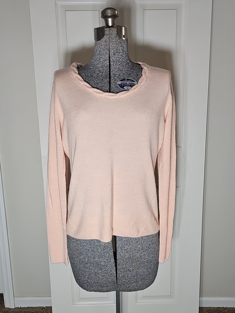 GH Bass & Co Knit Sweater Peach Pink Round Cable Knit Collar Ribbed Waist Size M